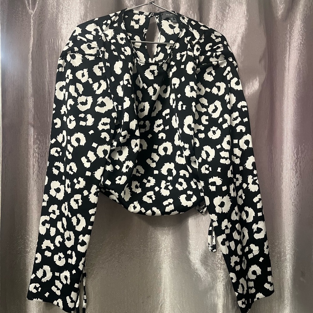 Primark Leopard long-sleeve satin crop top